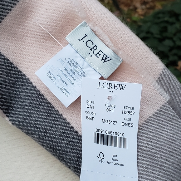 J Crew Wrap Coat Cape Shawl with fringe Pink & Gray Womens one Size fits All - Picture 7 of 8